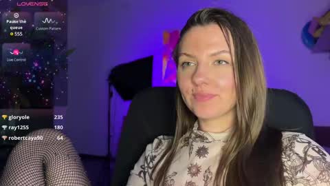  HADLY today day-off see u online 0112  online show from February 17, 2025, 8:47 pm