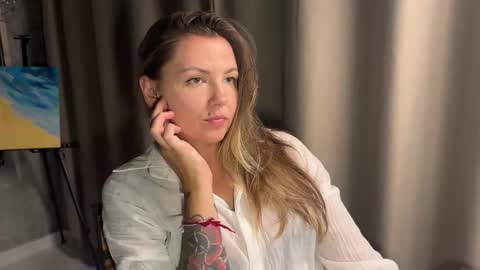  HADLY today day-off see u online 0112  online show from October 17, 2025, 11:13 am