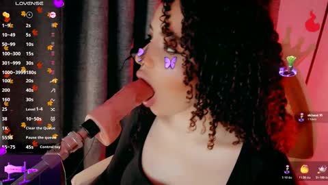 Kate evhans online show from October 28, 2025, 12:03 am