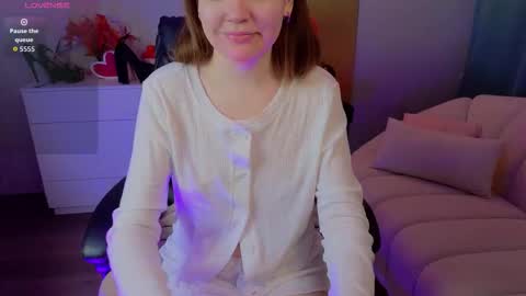 Rina online show from February 17, 2026, 1:13 am