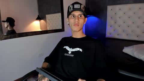 Snapshot of _realwav chatting on November 10, 2025, 10:53 pm wav online show from November 10, 2025, 10:53 pm