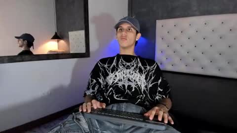 Snapshot of _realwav chatting on November 25, 2025, 7:19 am wav online show from November 25, 2025, 7:19 am