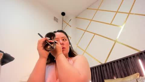 rebecca online show from November 15, 2025, 3:52 pm