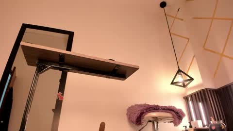 rebecca online show from April 24, 2026, 2:03 am