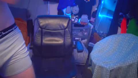 REDxxx online show from January 4, 2025, 9:43 am