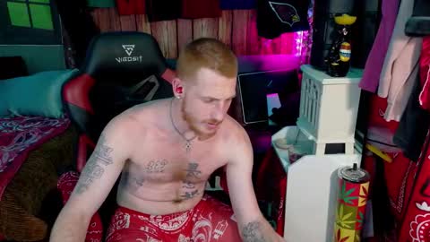 REDxxx online show from October 17, 2025, 5:26 pm