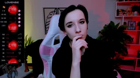 Snapshot of _rein_ramm chatting on January 17, 2025, 12:31 pm Rein online show from January 17, 2025, 12:31 pm