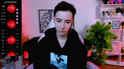 Snapshot of _rein_ramm chatting on January 26, 2025, 12:11 pm Rein online show from January 26, 2025, 12:11 pm