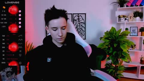 Snapshot of _rein_ramm chatting on January 27, 2025, 9:13 am Rein online show from January 27, 2025, 9:13 am