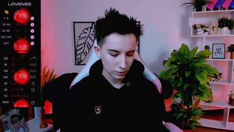 Snapshot of _rein_ramm chatting on January 29, 2025, 12:35 pm Rein online show from January 29, 2025, 12:35 pm