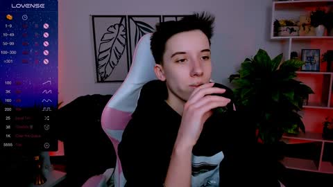 Snapshot of _rein_ramm chatting on February 3, 2025, 6:13 am Rein online show from February 3, 2025, 6:13 am