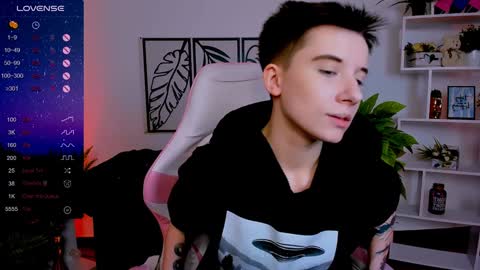 Snapshot of _rein_ramm chatting on February 4, 2025, 6:36 am Rein online show from February 4, 2025, 6:36 am