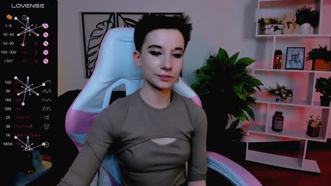 Snapshot of _rein_ramm chatting on February 7, 2025, 12:17 pm Rein online show from February 7, 2025, 12:17 pm