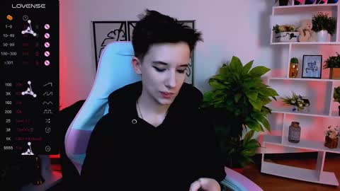 Snapshot of _rein_ramm chatting on February 13, 2025, 9:41 am Rein online show from February 13, 2025, 9:41 am