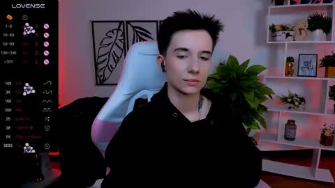 Snapshot of _rein_ramm chatting on February 13, 2025, 12:43 pm Rein online show from February 13, 2025, 12:43 pm