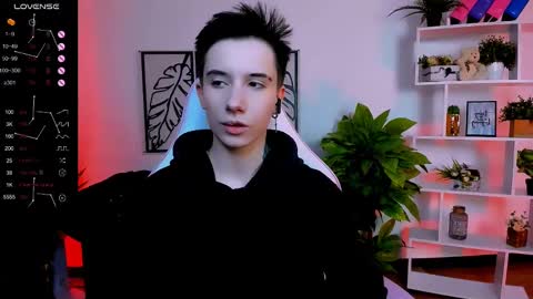 Snapshot of _rein_ramm chatting on February 15, 2025, 7:49 am Rein online show from February 15, 2025, 7:49 am