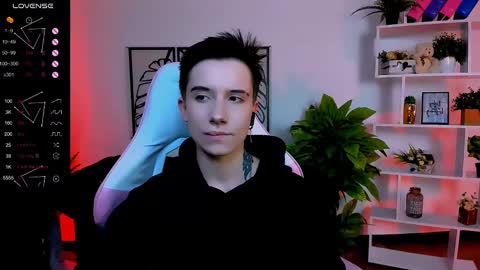 Snapshot of _rein_ramm chatting on February 15, 2025, 10:55 am Rein online show from February 15, 2025, 10:55 am