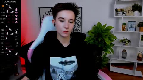 Snapshot of _rein_ramm chatting on February 17, 2025, 9:03 am Rein online show from February 17, 2025, 9:03 am