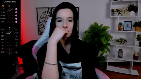 Snapshot of _rein_ramm chatting on February 18, 2025, 12:17 pm Rein online show from February 18, 2025, 12:17 pm