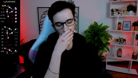 Snapshot of _rein_ramm chatting on February 24, 2025, 12:26 pm Rein online show from February 24, 2025, 12:26 pm