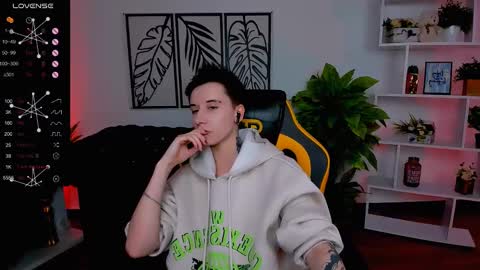 Snapshot of _rein_ramm chatting on February 26, 2025, 12:25 pm Rein online show from February 26, 2025, 12:25 pm