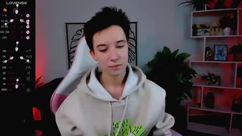 Snapshot of _rein_ramm chatting on February 28, 2025, 6:10 am Rein online show from February 28, 2025, 6:10 am