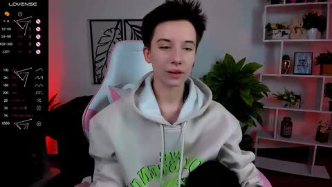 Snapshot of _rein_ramm chatting on March 3, 2025, 6:04 am Rein online show from March 3, 2025, 6:04 am