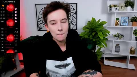 Snapshot of _rein_ramm chatting on March 5, 2025, 6:23 am Rein online show from March 5, 2025, 6:23 am