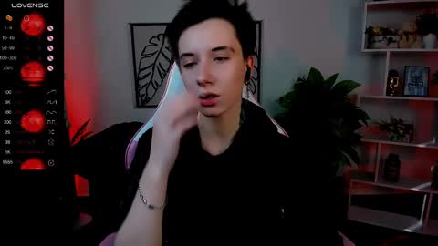 Snapshot of _rein_ramm chatting on March 8, 2025, 6:43 am Rein online show from March 8, 2025, 6:43 am