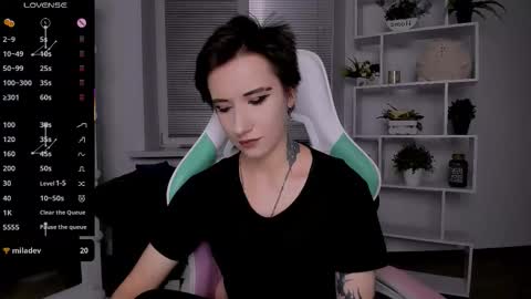 Snapshot of _rein_ramm chatting on November 1, 2025, 7:16 pm Rein online show from November 1, 2025, 7:16 pm