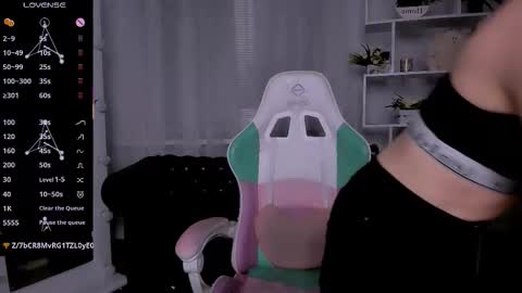 Snapshot of _rein_ramm chatting on November 8, 2025, 6:07 pm Rein online show from November 8, 2025, 6:07 pm