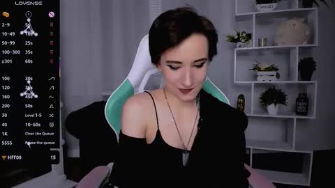 Snapshot of _rein_ramm chatting on November 15, 2025, 6:04 pm Rein online show from November 15, 2025, 6:04 pm