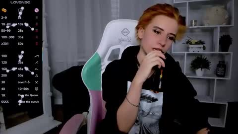 Snapshot of _rein_ramm chatting on November 16, 2025, 6:13 pm Rein online show from November 16, 2025, 6:13 pm