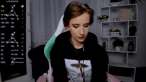 Snapshot of _rein_ramm chatting on December 5, 2025, 6:59 pm Rein online show from December 5, 2025, 6:59 pm