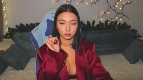 LISSAPVT IS OPEN online show from January 13, 2026, 10:53 am