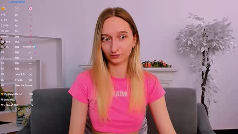 I am Rina online show from September 12, 2025, 7:08 am