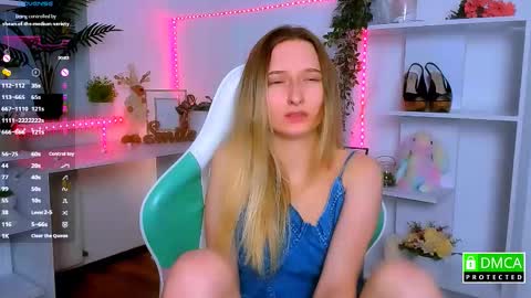 I am Rina online show from November 30, 2025, 6:50 am