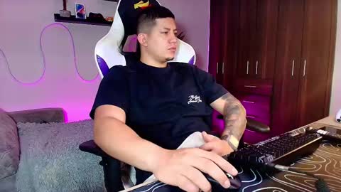 Roberto online show from March 12, 2025, 12:36 pm