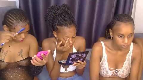  Roxxana online show from June 6, 2026, 3:11 am