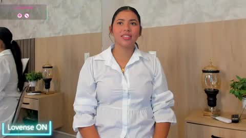 _samantagomez online show from June 2, 2026, 2:52 pm