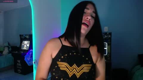  SantaLove  online show from April 19, 2026, 8:44 pm