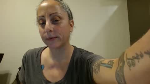 Snapshot of _sara_lynn_ chatting on May 16, 2026, 6:43 am Sara Lynn online show from May 16, 2026, 6:43 am