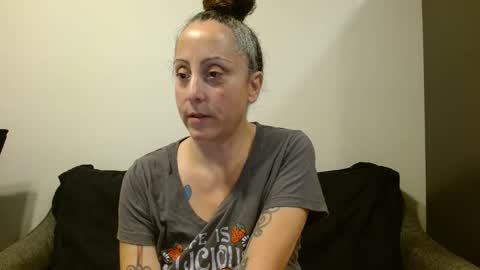 Snapshot of _sara_lynn_ chatting on May 16, 2026, 6:54 am Sara Lynn online show from May 16, 2026, 6:54 am