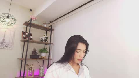 Snapshot of _sassy_girl chatting on April 30, 2026, 6:25 pm Sassy Girl online show from April 30, 2026, 6:25 pm