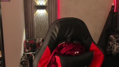 Selene online show from January 27, 2025, 3:39 pm