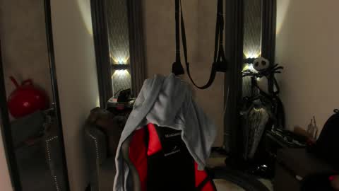 Snapshot of _selene_red chatting on December 14, 2025, 5:07 pm Selene online show from December 14, 2025, 5:07 pm