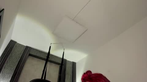 Snapshot of _selene_red chatting on December 15, 2025, 4:11 pm Selene online show from December 15, 2025, 4:11 pm