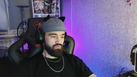 Ask me online show from November 5, 2025, 2:28 pm