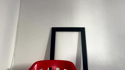 Juan Pablo-independent model online show from November 3, 2025, 5:58 pm