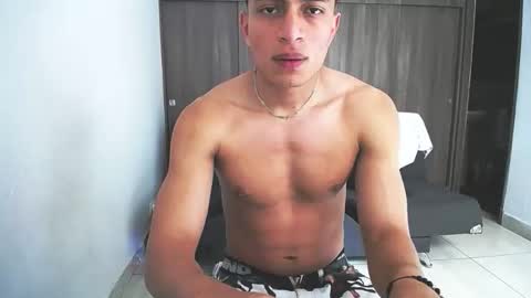 Juan Pablo-independent model online show from March 31, 2026, 8:20 pm